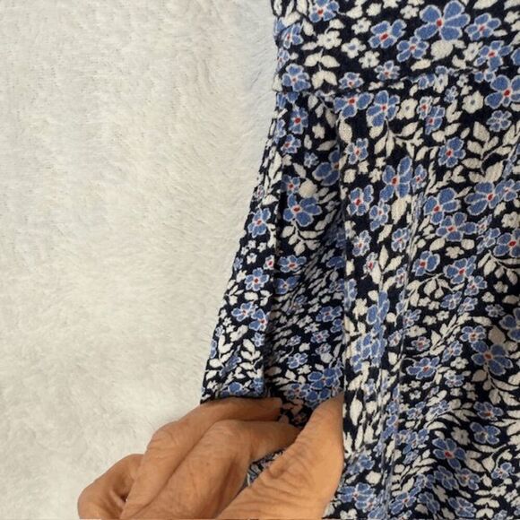 Francesca's Mi Ami Cameron Floral Romper Blue Sleeveless Back Zip Size XS - Picture 4 of 11